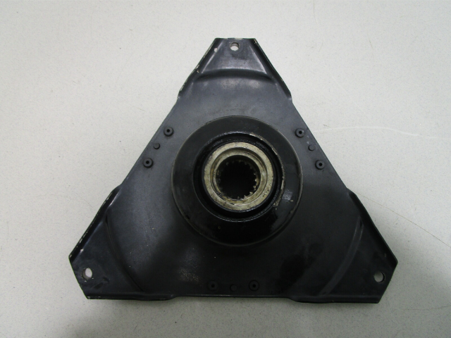 12632A4 Mercury Mercruiser V6 V8 Stern Drive Engine Coupler 18643A2