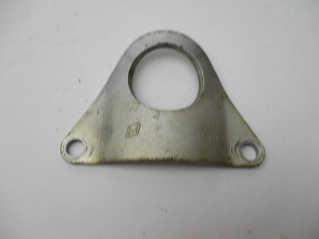 318485 Evinrude Johnson Cylinder Lift Bracket for 85 115 135 Hp Outboard 1973-'76