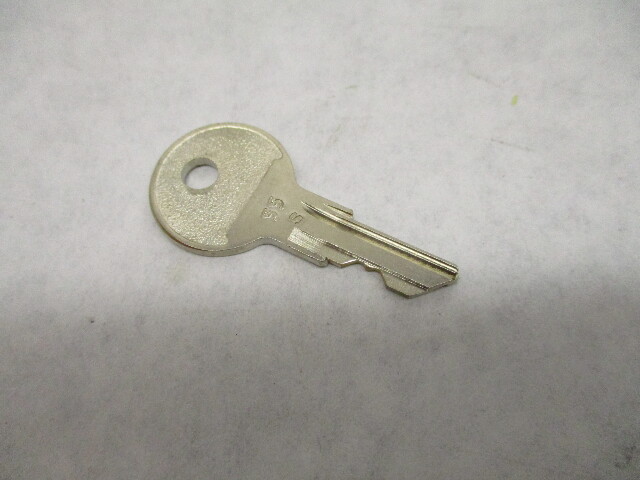501804 0501804 OMC Ignition Switch Key 77-55 for Evinrude Johnson Outboards