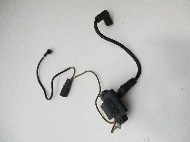 0582106 582106 Evinrude Johnson Outboard Ignition Coil 0584561 584561