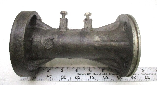 0397094 OMC Cobra Evinrude Johnson Bearing Carrier Housing