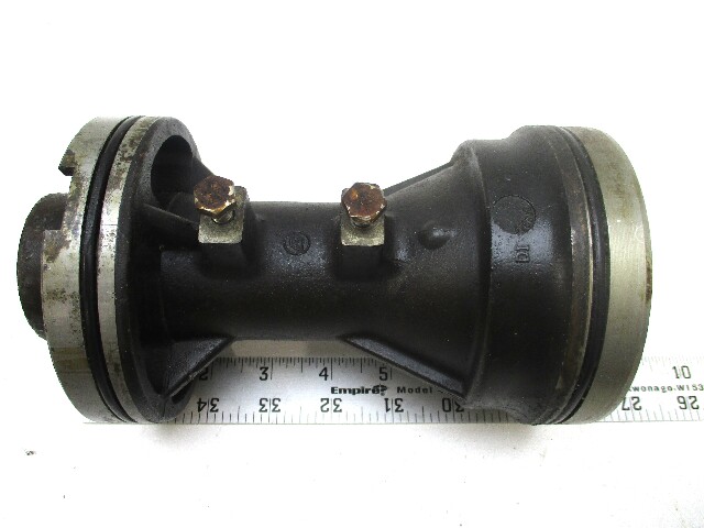 438040 Propshaft Bearing Carrier Housing For Evinrude Johnson Lower Gearcase