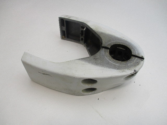 0332419 0332420  Lower Mount Bracket White Evinrude Johnson 40 48 50 HP 0553122