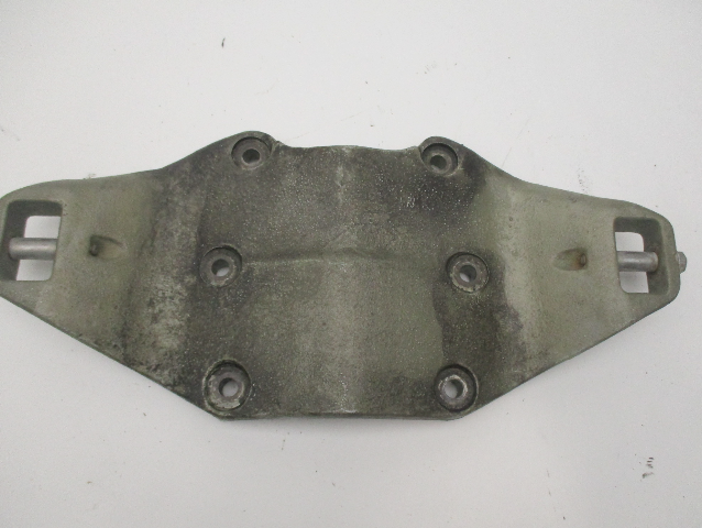 0122612 OMC Evinrude Johnson Outboard Lift Bracket 85,115, 135 HP 1973-77