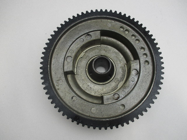 583696 Evinrude Johnson 35-60 Hp 2 Cyl Outboard Flywheel 0583911 0583696