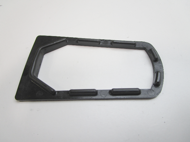 92815 Mercury Mariner Outboard 30-70 HP Exhaust Tube Support Plate