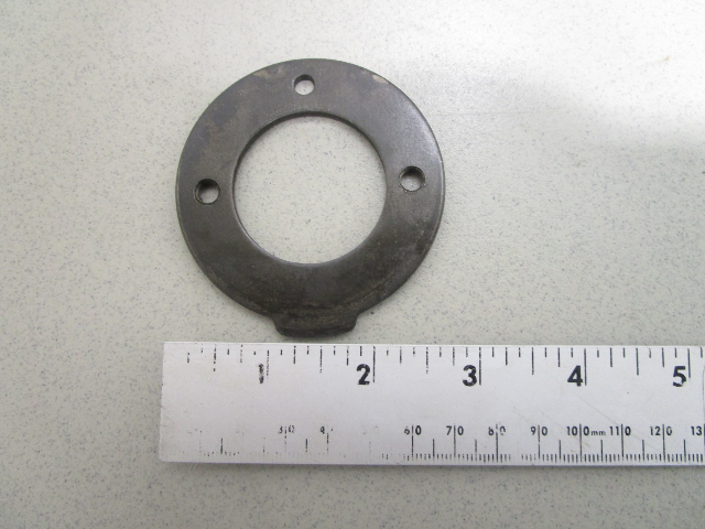 0319746 319746 OMC Johnson Evinrude 18-35 HP Outboard Housing Retainer Plate