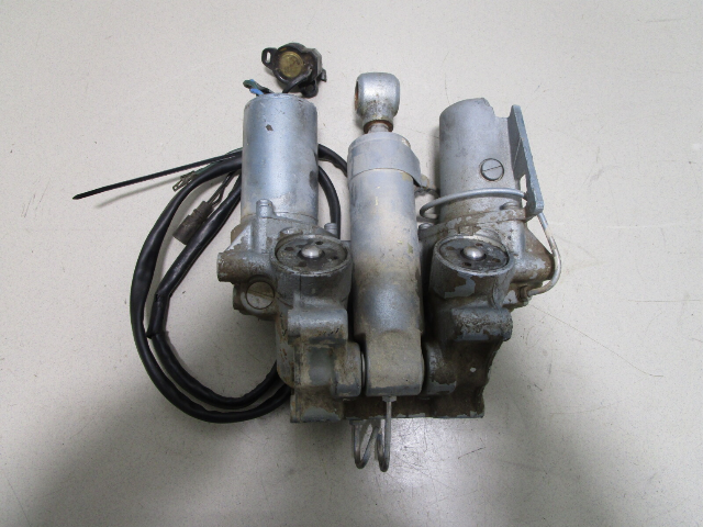 0395088 Hydraulic Trim & Tilt Unit for Evinrude Johnson 70-235Hp PARTS ONLY