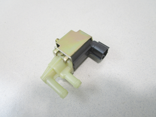 898103005 Mercury Mariner Outboard 25 HP 4-Stroke ISC Valve