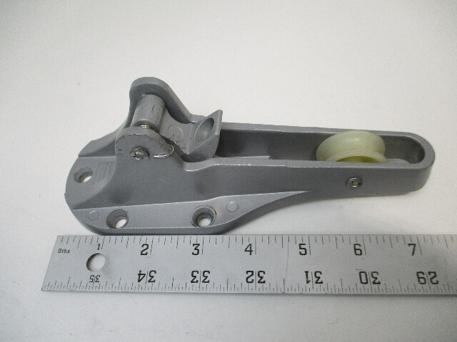 Greenfield Marine Spring Loaded Locking Anchor Pulley #4 Fits Rope Up to 1/2"