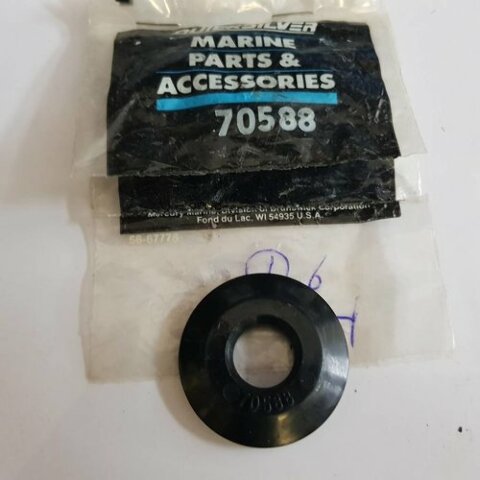 70588 New Mercury 3.5 3.6 4 HP Propeller Thrust Forward Washer Prop Thrust hub