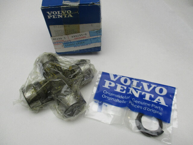 853255 New OEM VOLVO PENTA UNIVERSAL JOINT FOR VOLVO Penta Sterndrives