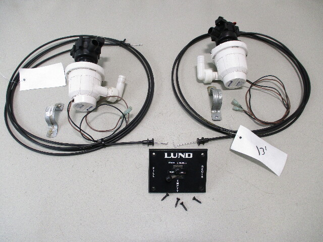 1995 Lund Tyee 1850 Grand Sport Livewell Pumps, Cables & Lever Panel