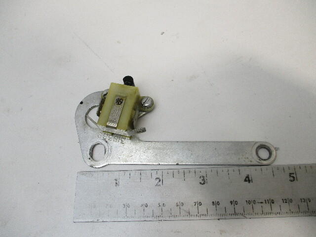 318389 386056 Evinrude Johnson Neutral Safety Switch & Bracket 1973 85,115,135HP