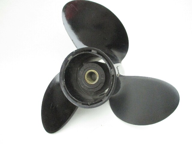 177143 15 x 17 Pitch Prop for Volvo Penta SX & Cobra SX Sterndrive 19 Spline