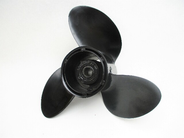 3850299 15 1/2" x 15 Pitch Prop for Volvo Penta SX & Cobra SX Sterndrive 19 Spline