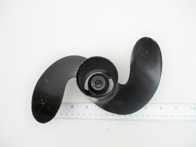 48-31105A1 7 7/8" X 8P Mercury Outboard Prop Propeller 6 Spline  3.9, 6 HP