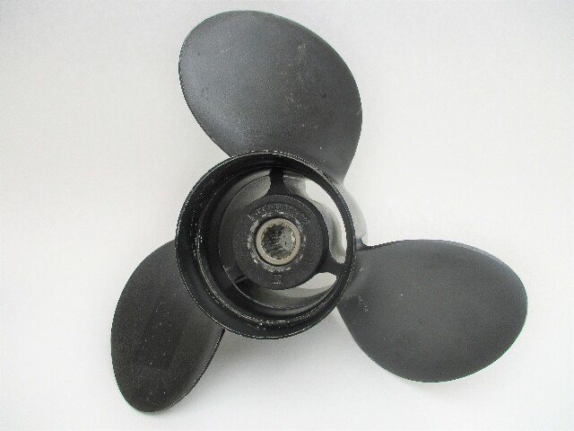78122A40 13 3/4" X 21P Alum. Mercury, Mercruiser 4 3/4" Hub 15 Spline RH