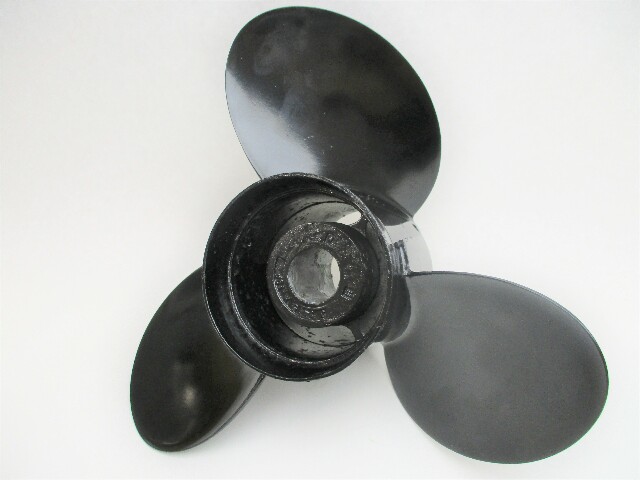 832830A45 14.5 X 19 Pitch Prop for 90-400HP 4 3/4" Gearcase Mercury Evinrude OMC