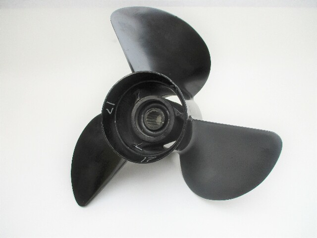 14-1/2 X 17 Pitch "M" Prop Propeller for 150-300 HP Yamaha 15 Tooth Spline