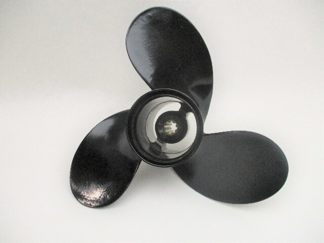 48-86962A4 9 1/4 X 9 Pitch 8 Spline Propeller for Mercury 20HP Outboards 1963-81