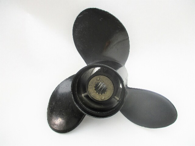 48-73138A40 10 1/4" X 14 Pitch Prop Mercury Mariner 35-70HP Outboards 13 Spline
