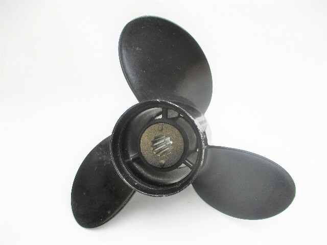 48-73140A40 10 1/8" X 15 Pitch Prop Mercury Mariner 35-70HP Outboards 13 Spline