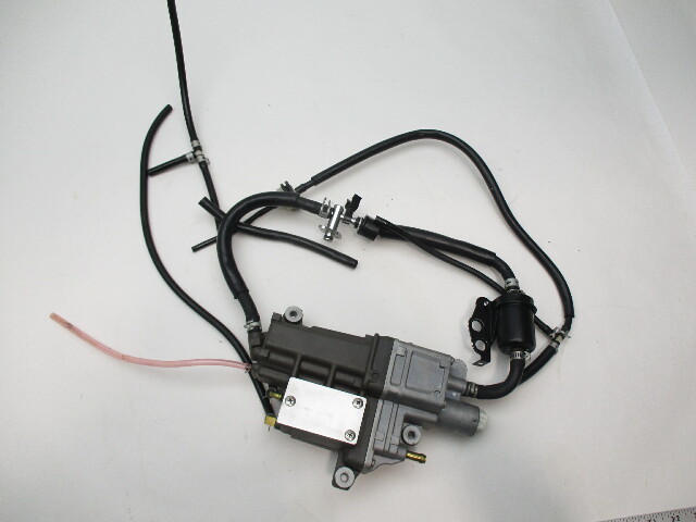 Johnson/Suzuki Fuel Vapor Separator Tank  Assembly   5032616 With Lines & Hoses