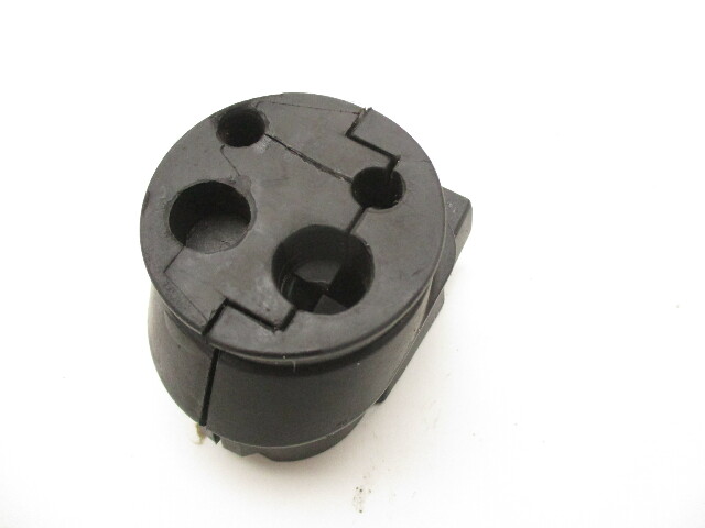 0353818 Johnson Evinrude Cable Entry Grommet Upper and Lower 353818