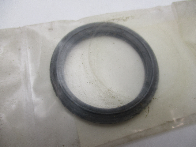 25-F84504 Fits Mercury Chrysler Force Outboard Thermostat Grommet