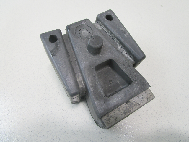 434629 0434629 Lower Engine Rubber Mount Evinrude Johnson V6 90-235 Hp Outboard