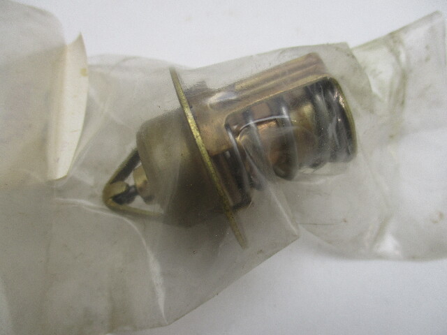 F528068 Thermostat 110 Degree for Mercury Chrysler Force 70-140 Hp Outboard