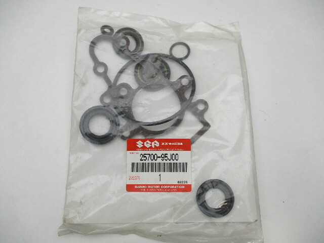 25700-95J00 Gear Case Seal Kit for Suzuki DF 25 V-Twin Outboards