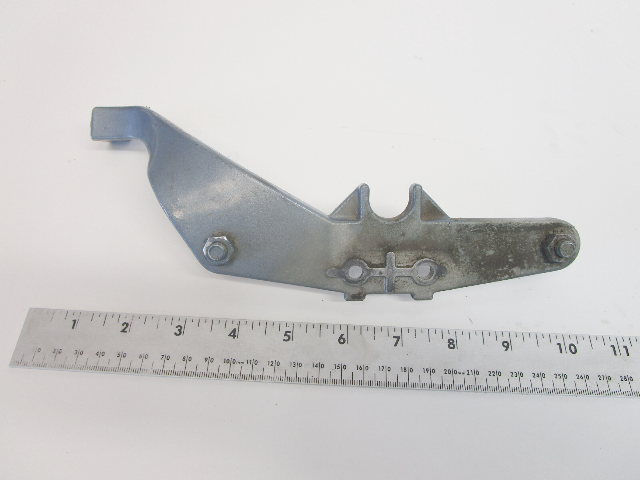 0204797 204797 OMC Evinrude Johnson Outboard 10 HP Lower Cowl Bracket 1963