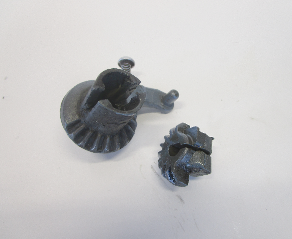 305562 303142 Throttle Control Gear & Pinion Evinrude Johnson Outboard