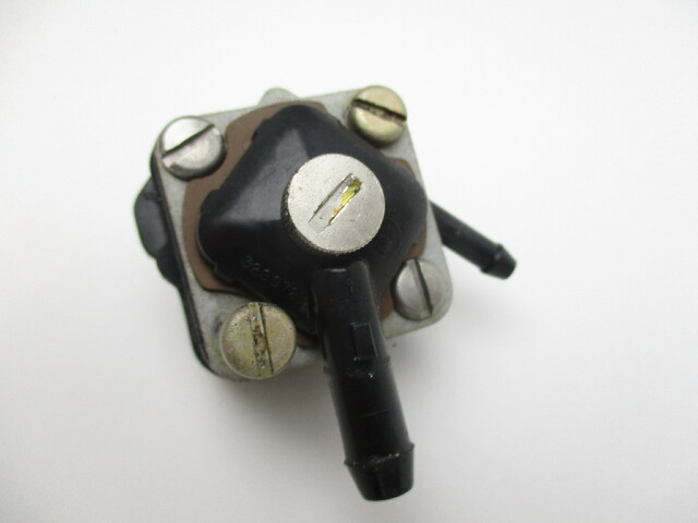 0397839 OMC Evinrude Johnson Outboard Fuel Pump Assembly 6/8/9.9/15 HP 1981-92