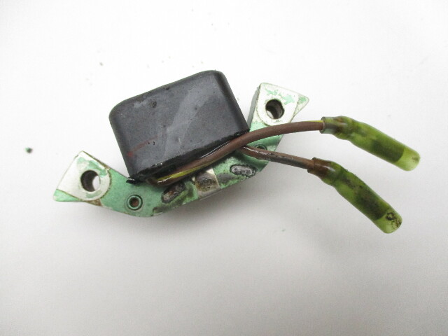 0584333 Used OMC Evinrude Johnson Charge Coil & Lamination Assy 584333