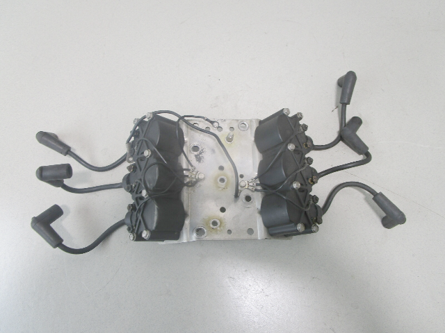 7370A13 195872 Ignition Coils (6) & Mounting Plate Mercury Mariner Outboard