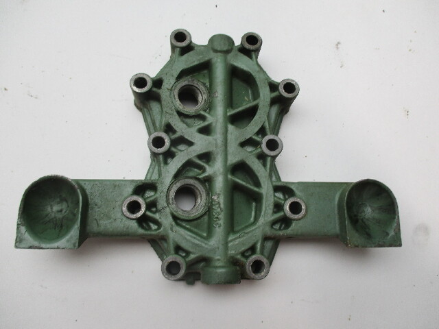 376080  OMC Johnson Evinrude Outboard Cylinder Head 8 HP 0376080