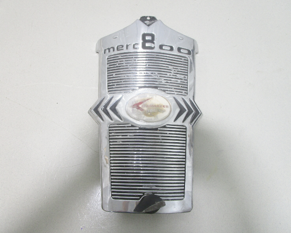 184-1687A2 Mercury Kiekhaefer Outboard Merc 800 80 HP Front Cowling Cover Plaque