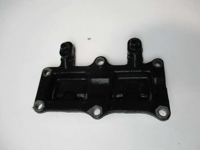 0336637 By-pass Crank Case Cover 9.9/10 & 15 HP Johnson Evinrude 2 Cyl 336637