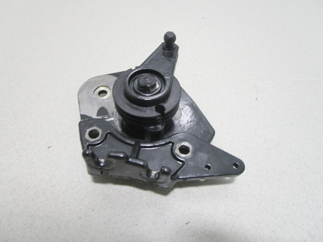 421481 Mercury Mariner Outboard 6-15 HP Control Platform