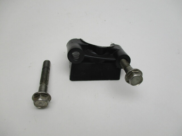 0313786 313786 OMC Johnson Evinrude Cable Clamp Bracket 25-40 HP 0325972  325972