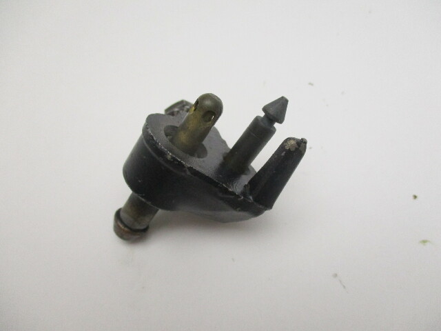 376154 393334 Used Lower Cowl Fuel Connector for Evinrude Johnson Outboard