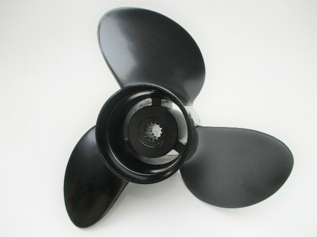 0765183 13.3 X 17 Pitch Propeller JOHNSON/EVINRUDE/OMC Cobra Engines 13 spline