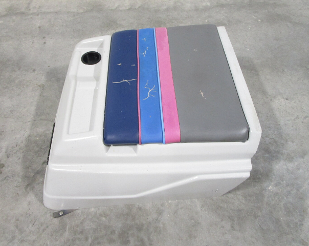 1989 Bayliner Capri Engine Cover Motor Cap 28" D x 28" W x 14" H