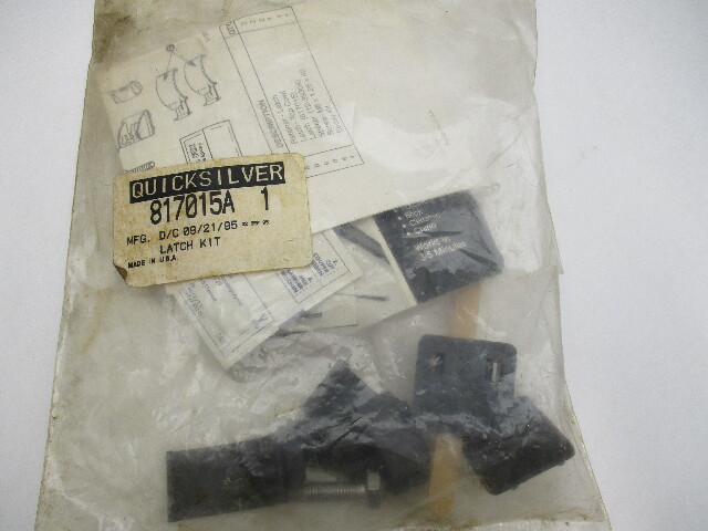 817015A1 MERCURY MARINER 2.5HP TO 3.3HP OUTBOARD COWL LATCH KIT NLA