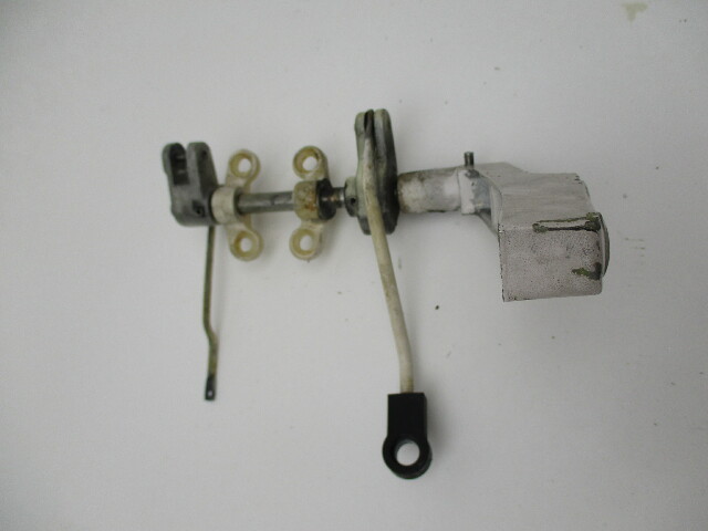 F525614 1979 1981 Mercury Chrysler 7.5 Hp Gear Shift Handle Lever