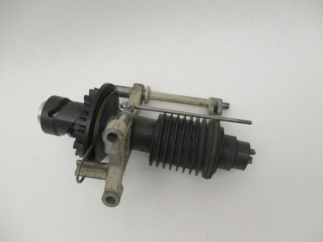 817856A-1 Chrysler Recoil Rewind Starter 7.5HP F525674-1