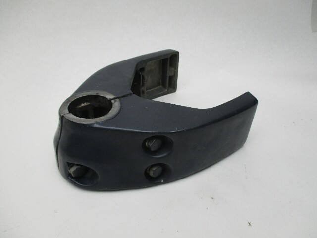 0332419 0332420  Lower Mount Bracket Cover Set Evinrude Johnson